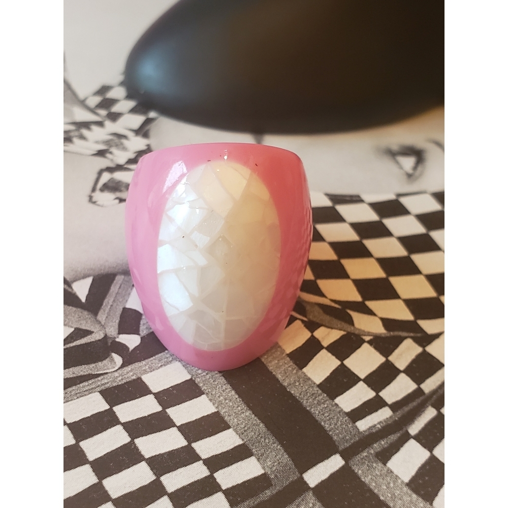 Vintage Chunky Ring Funky Acrylic Abalone Seashell - Picture 8 of 8